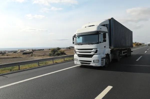 Custodia al transporte de carga: asegurando su mercancía con excelencia